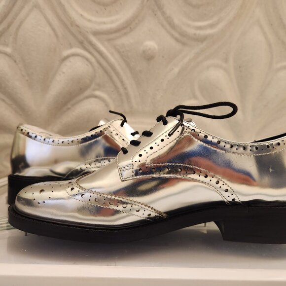 Marc Fisher Silver Leather "Perrie" lace up oxfords. Women. Size Various. NIB - Picture 7 of 12